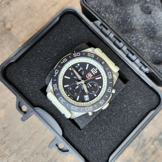 Luminox Carbonox Pacific Diver Chronograph 44mm Black Dial