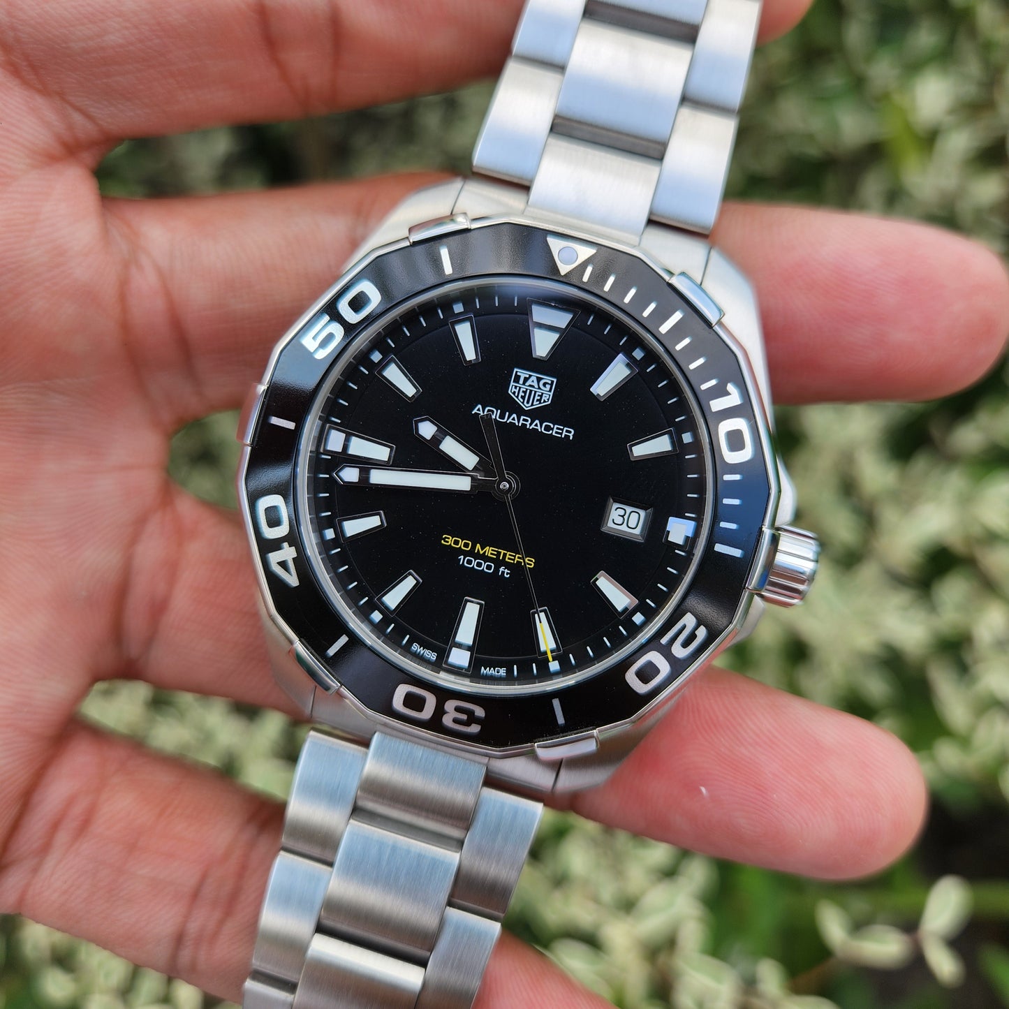 Tag Heuer Aquaracer Black Dial 300M 43mm - Complete Set