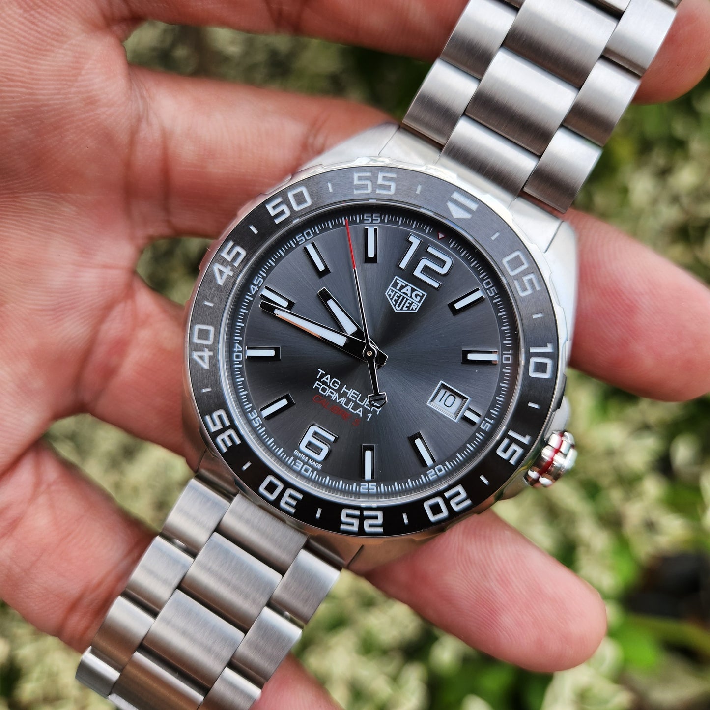 Tag Heuer F1 Date Calibre 5 Anthracite Grey Dial 43mm - Complete Set