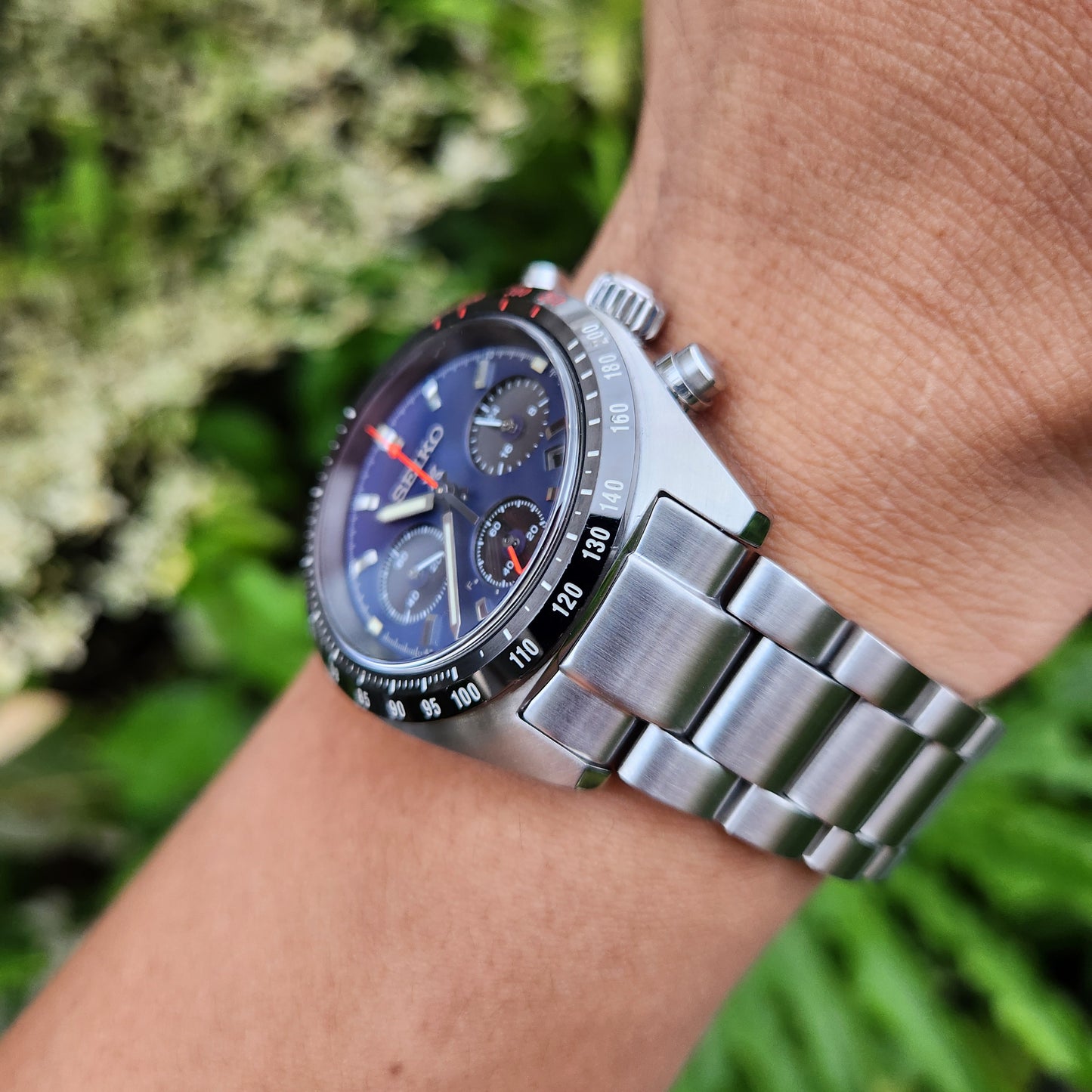 Seiko Prospex Solar Chronograph Speedtimer 39mm Blue Dial - Complete Set