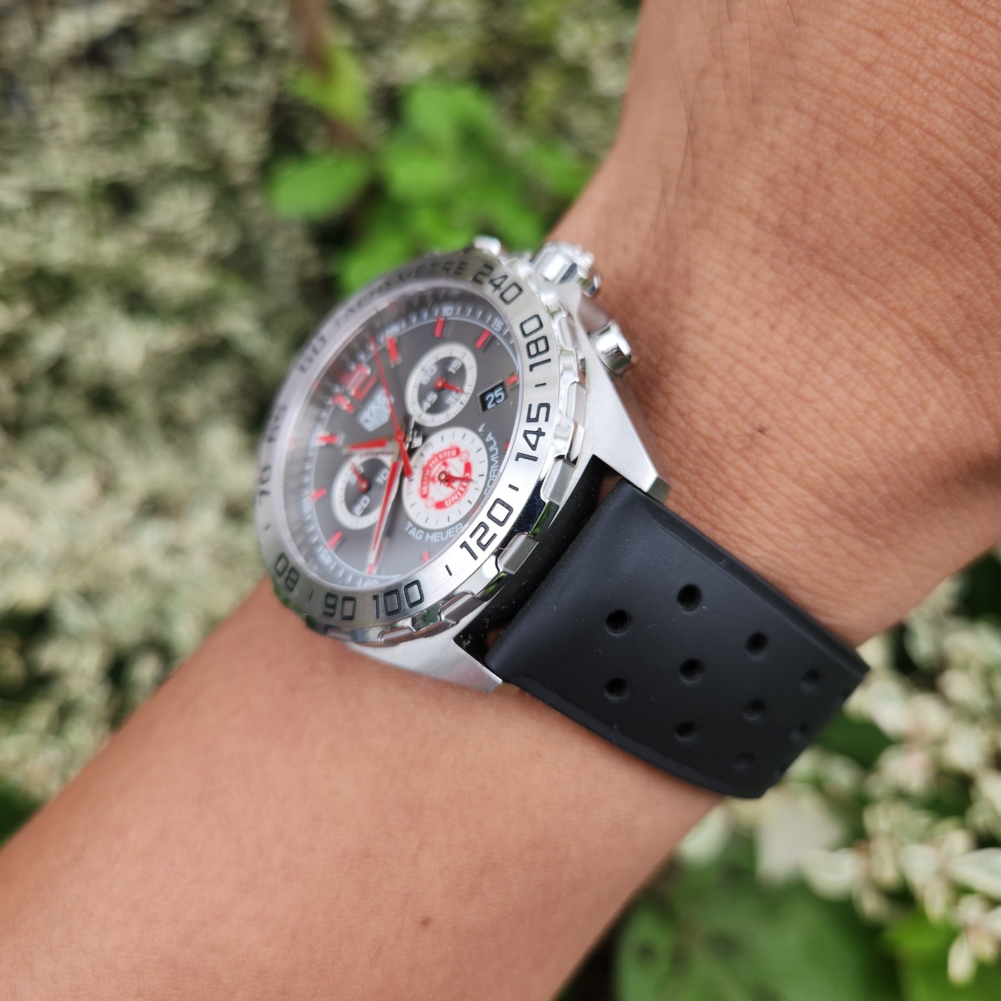 Tag Heuer F1 Chronograph Manchester United Edition Red Accent in Grey Dial 43mm - Complete Set