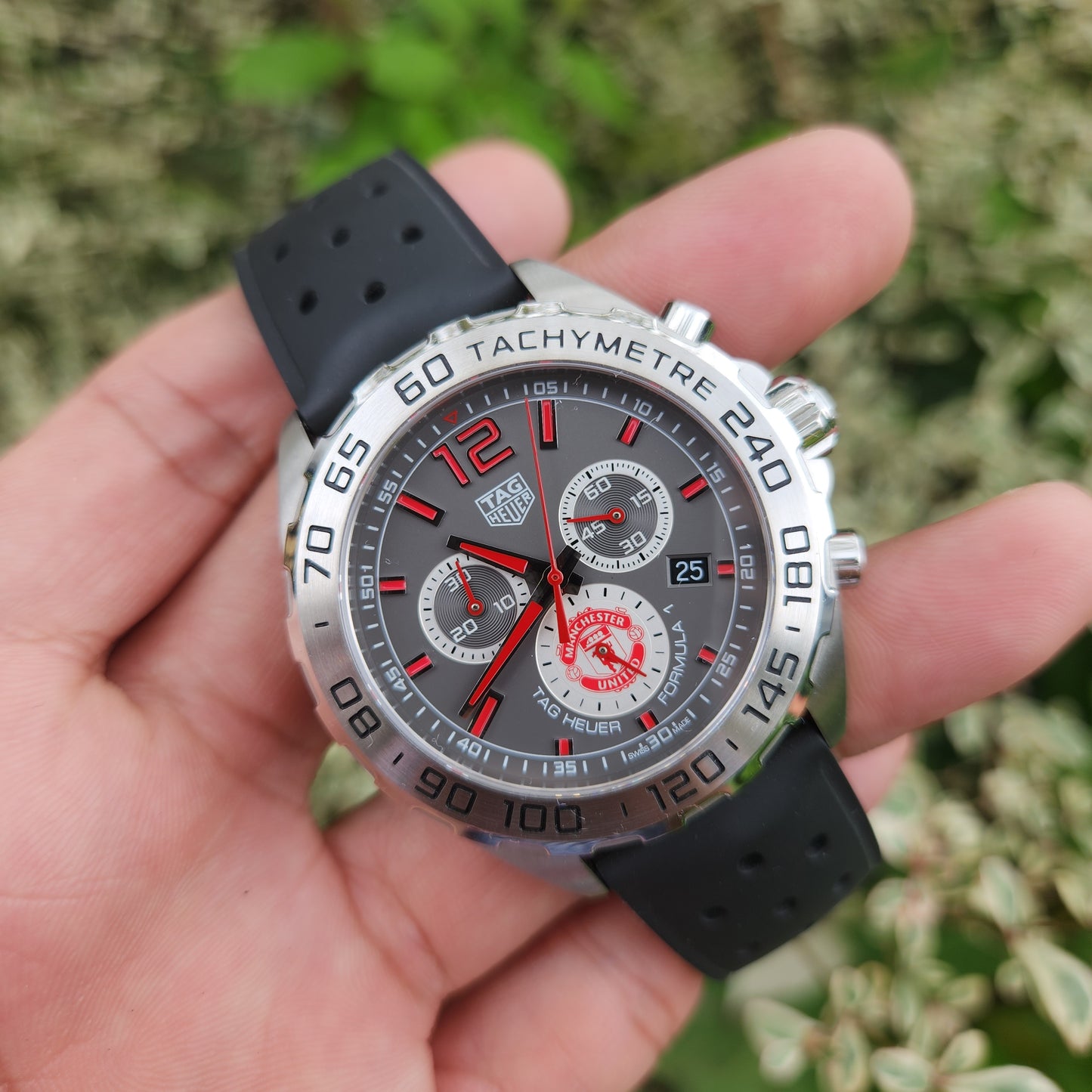 Tag Heuer F1 Chronograph Manchester United Edition Red Accent in Grey Dial 43mm - Complete Set