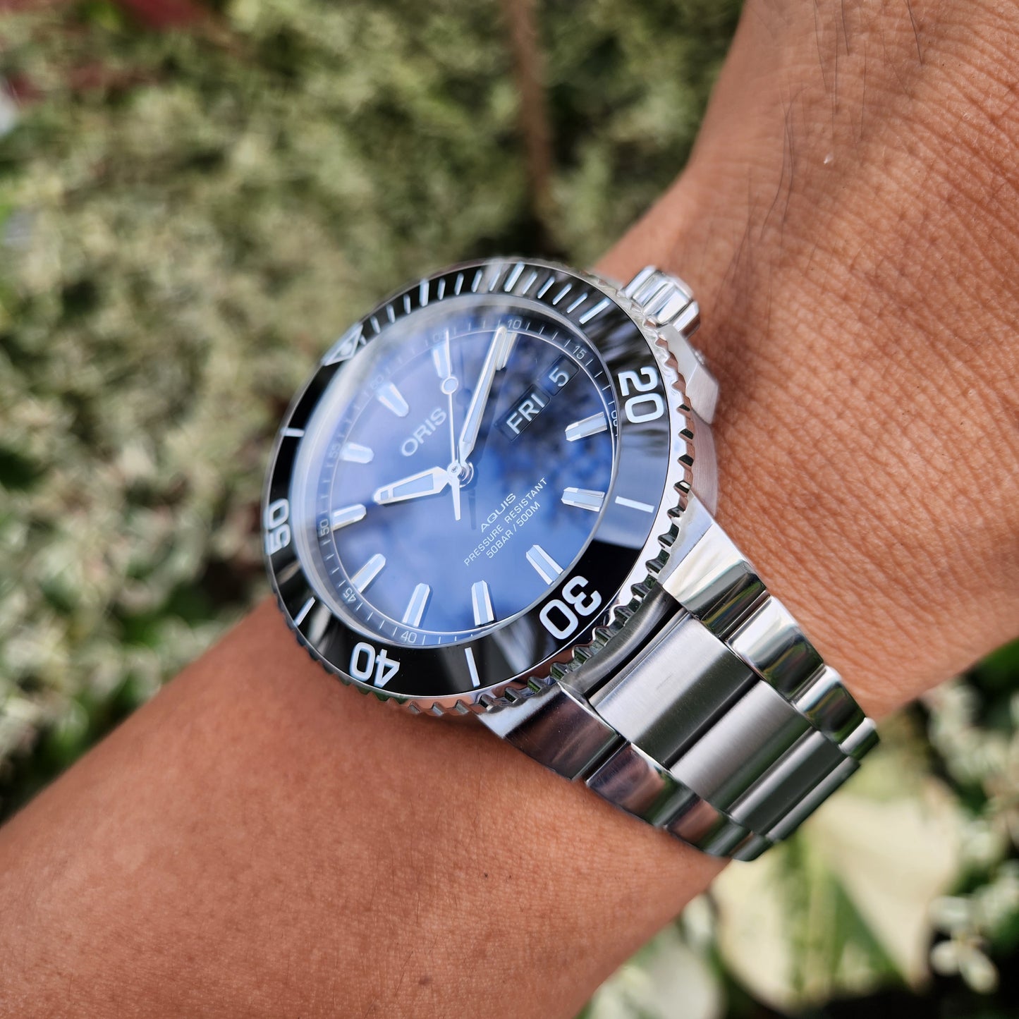 Oris Aquis Big Day Date Ceramic Bezel in Blue Sunray Dial 45mm - Complete Set