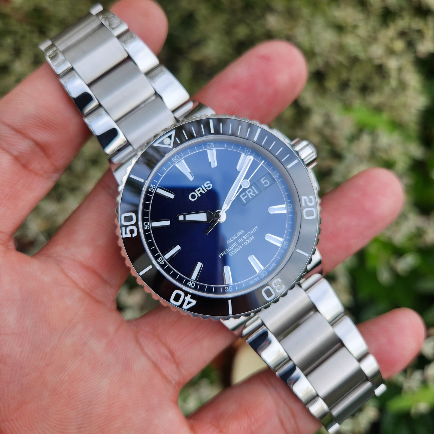 Oris Aquis Big Day Date Ceramic Bezel in Blue Sunray Dial 45mm - Complete Set