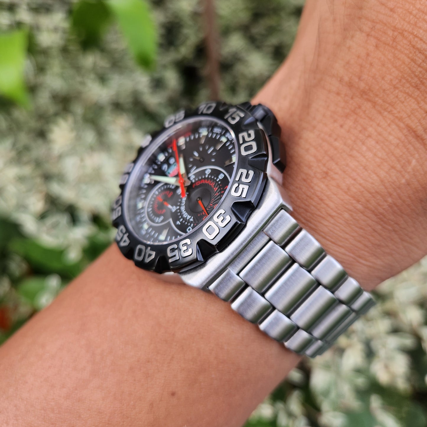 Tag Heuer F1 Grande Date Chronograph Black Dial 44mm