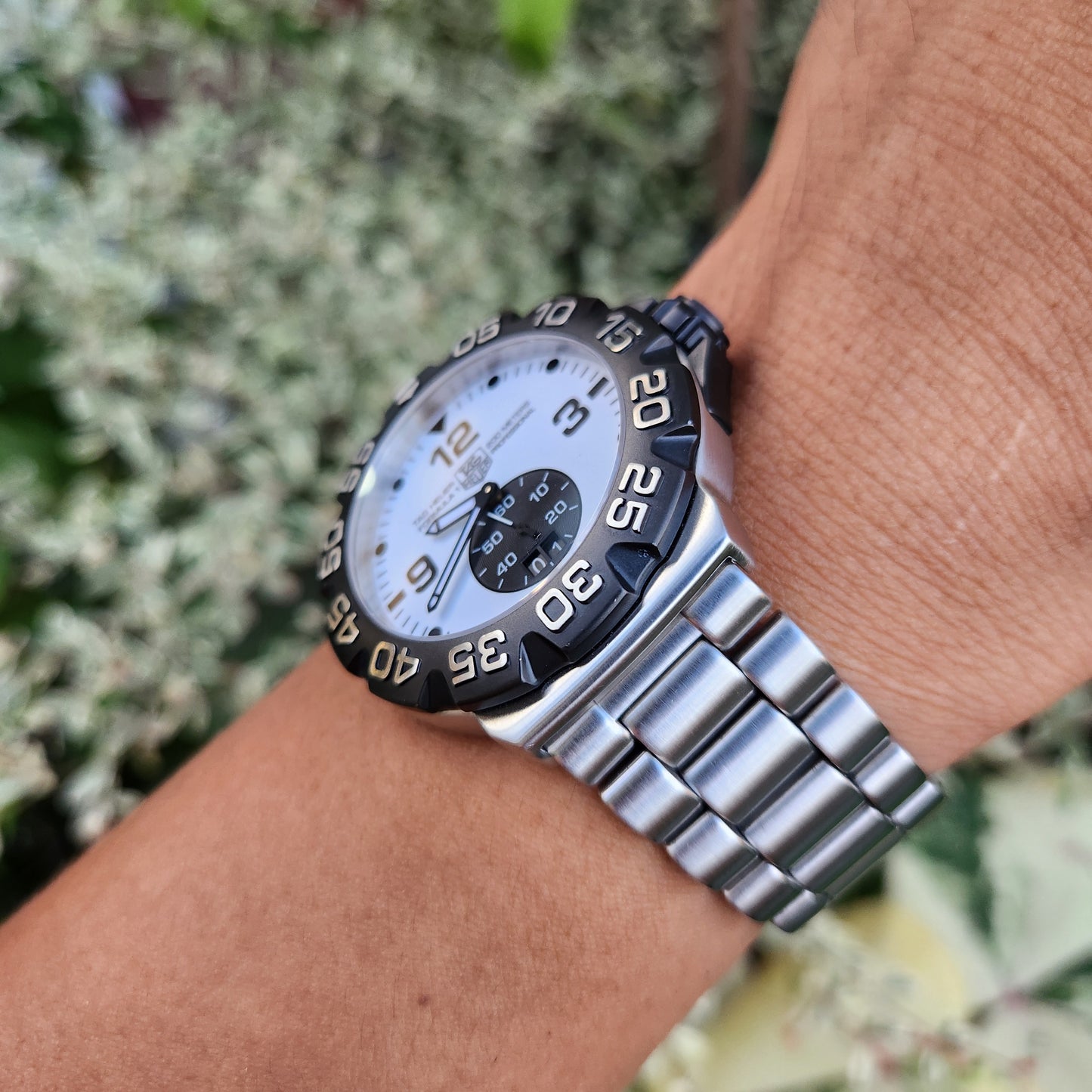 Tag Heuer F1 Grande Date Panda Full Lume White Dial 44mm - Complete Set