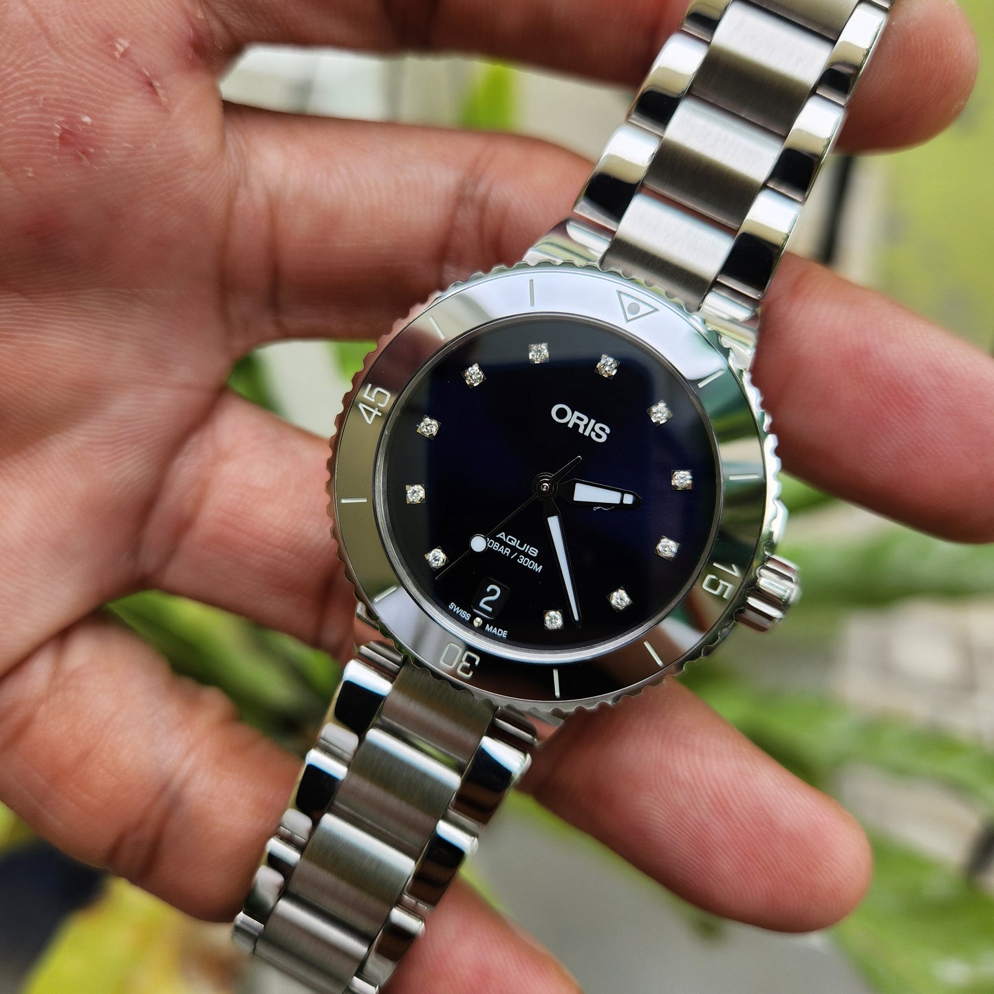 Oris Ladies Aquis Date Tungsten Bezel in Sunray Blue Dial with Diamonds 36mm