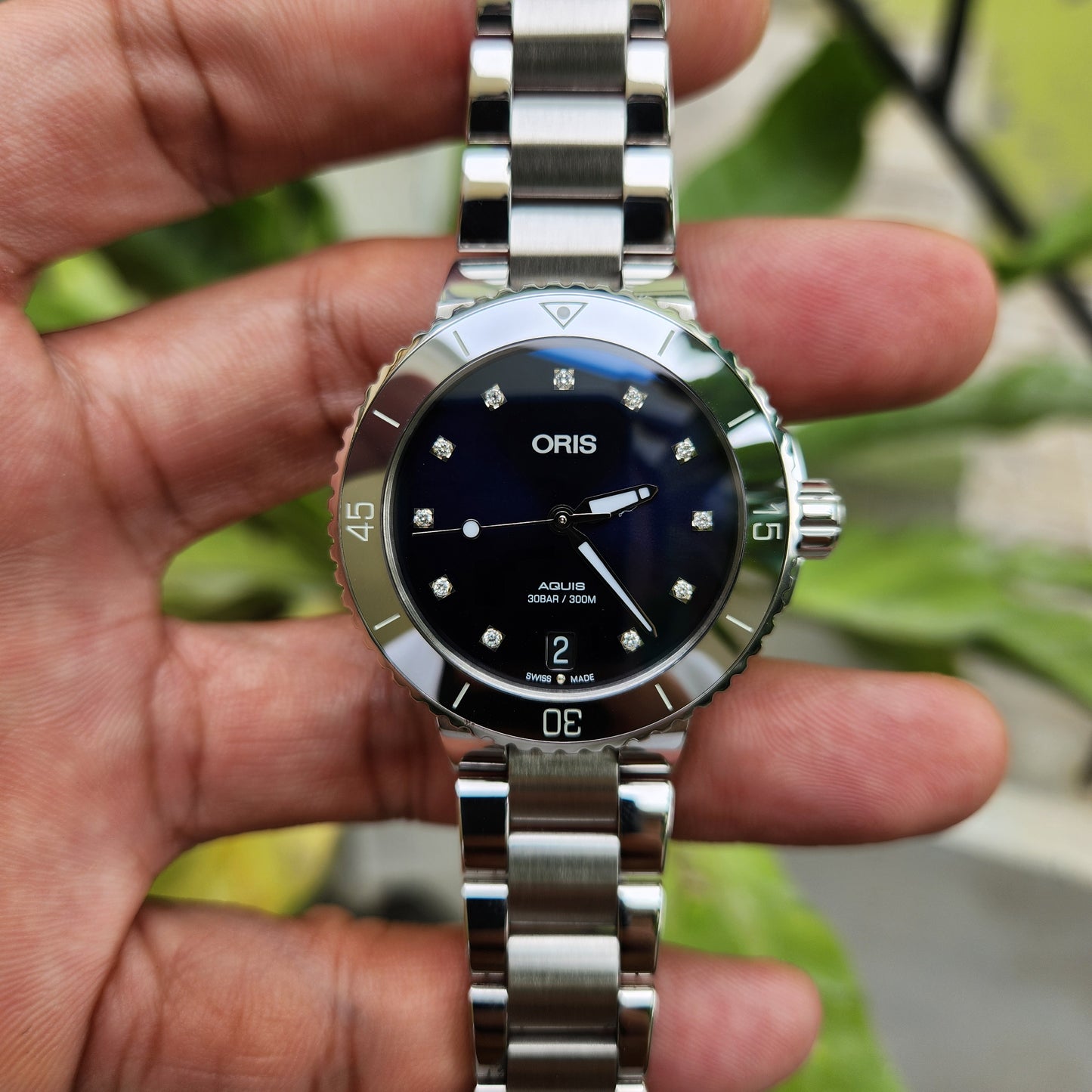 Oris Ladies Aquis Date Tungsten Bezel in Sunray Blue Dial with Diamonds 36mm