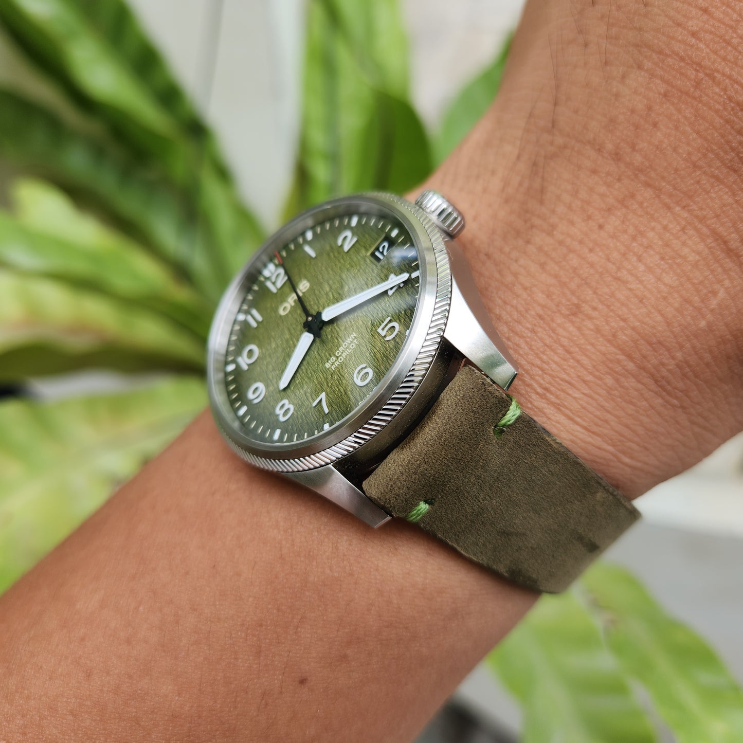 Oris Big Crown ProPilot Okavango Air Rescue Limited Edition in Green Fume Dial 41mm - Complete Set (Brand New)