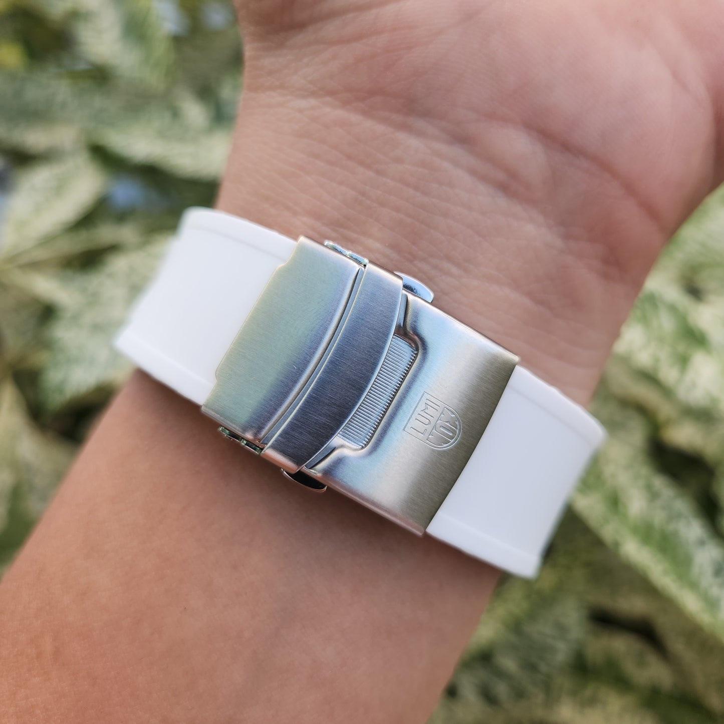 Luminox Carbonox RSC Navy Seal 45mm Black Dial - Complete Set