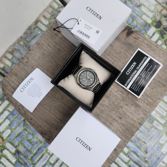 Citizen Zenshin Super Titanium Small Seconds 40.5mm in Textured Grey Dial - Complete Set