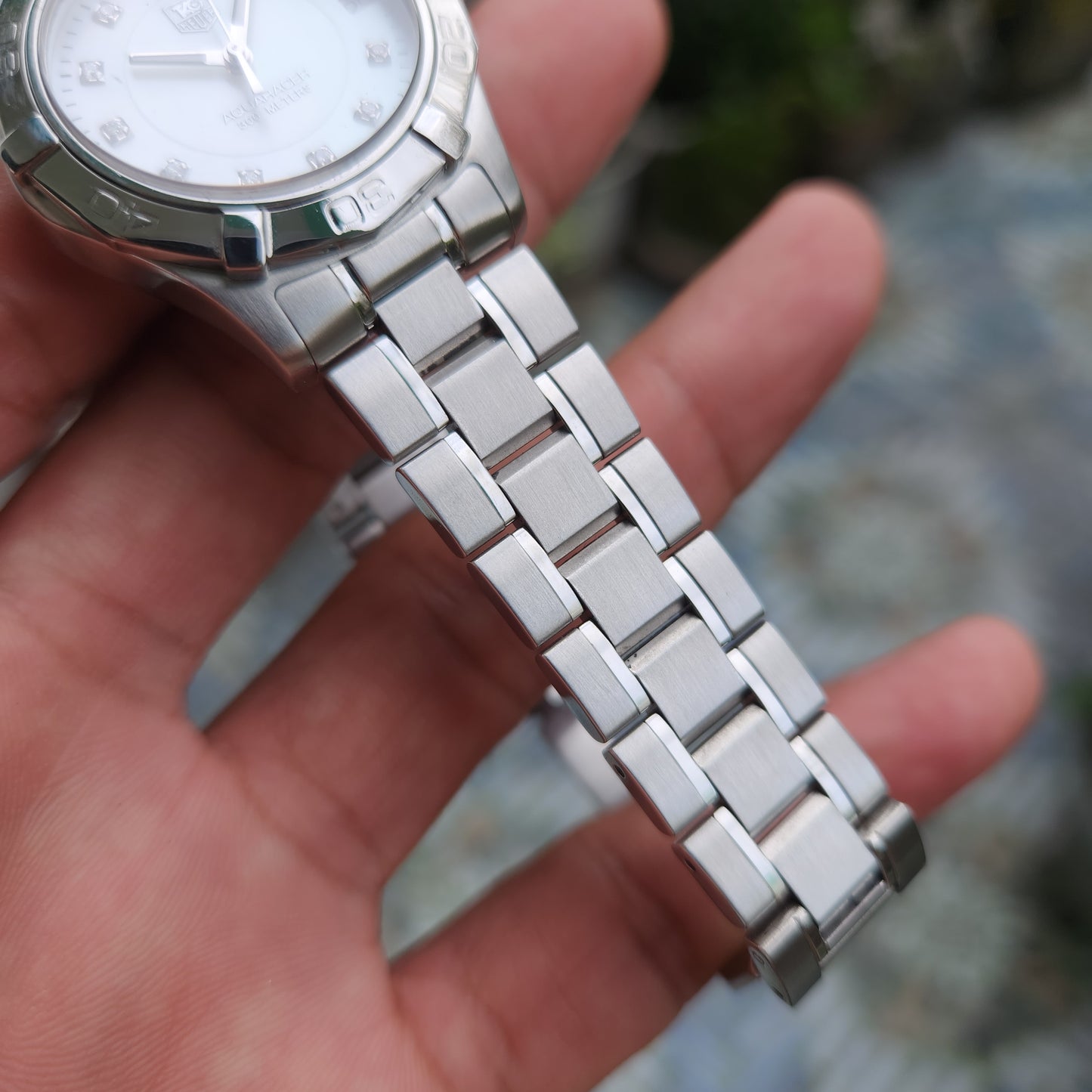 Tag Heuer Ladies Aquaracer in White Mother of Pearl Dial with Diamonds 33mm