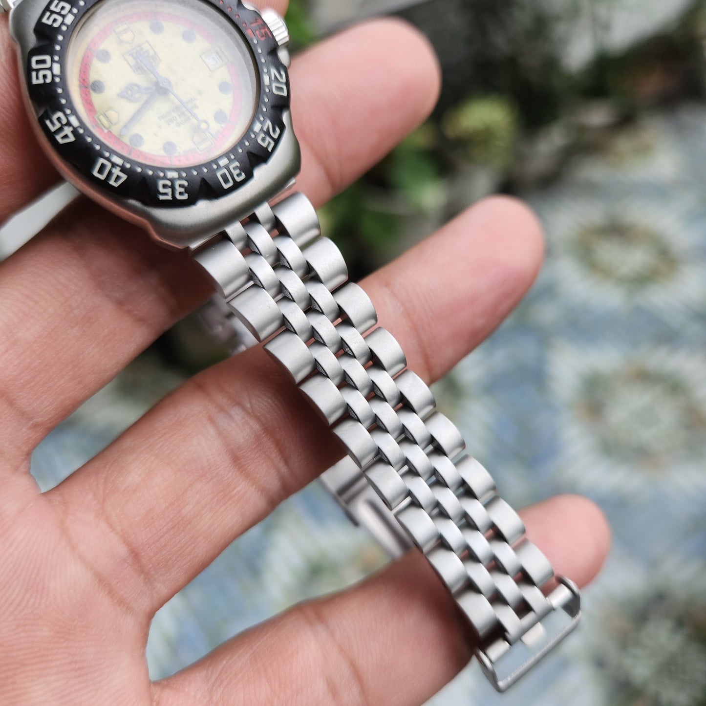 Tag Heuer Ladies F1 Classic Black Bezel in Full Lume Dial 28mm