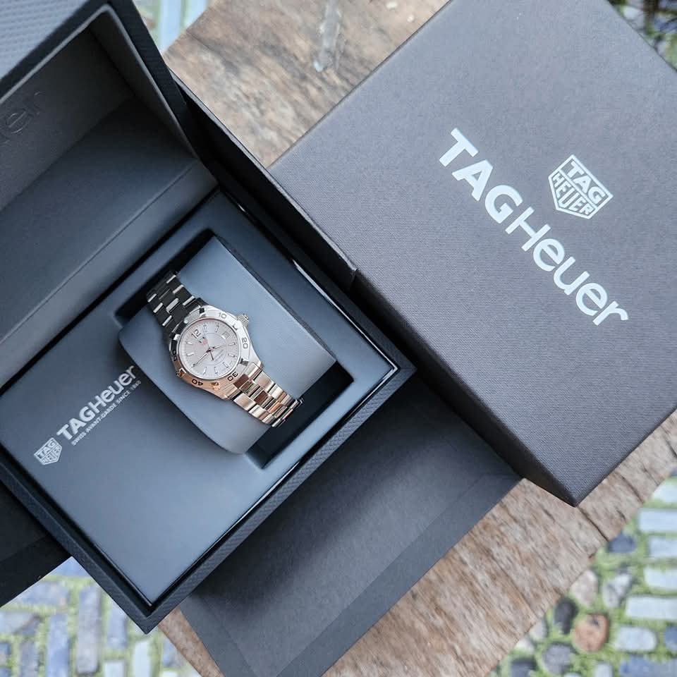 Tag Heuer Ladies Aquaracer Silver Dial 27mm
