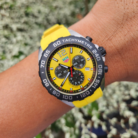 Tag Heuer F1 Chronograph Yellow Dial 43mm - Complete Set