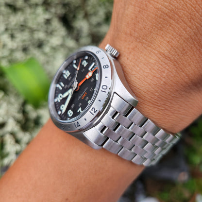 Seiko 5 SKX Sports GMT Explorer 39mm Black Dial - Complete Set (Brand New)