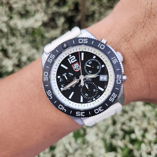 Luminox Carbonox Pacific Diver Chronograph 44mm Black Dial