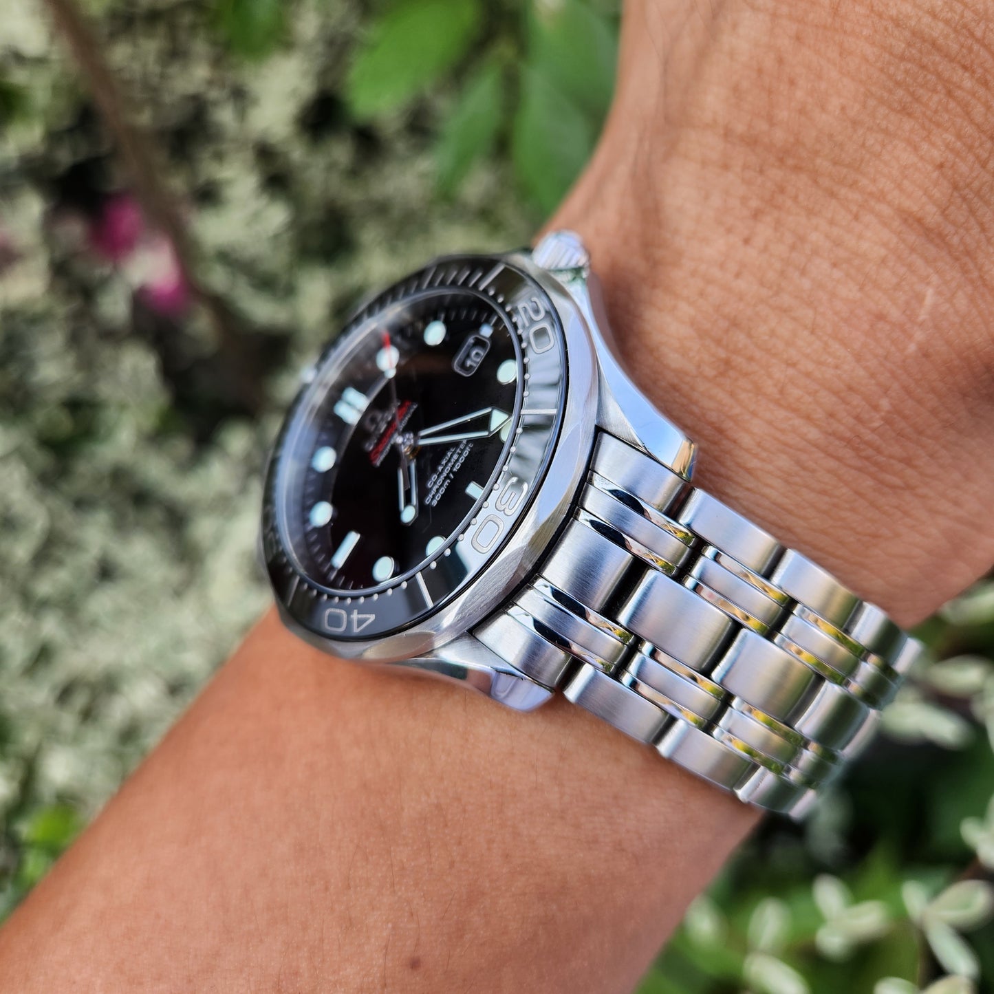Omega Seamaster Diver 300M Co-Axial Ceramic Black Dial - Complete Set