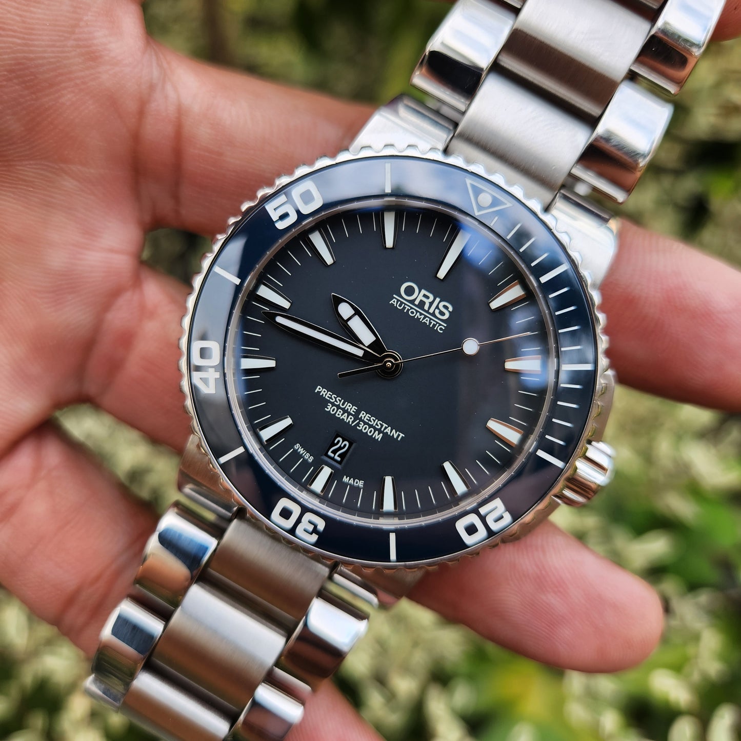Oris Aquis Date Ceramic Bezel Blue Dial 43mm