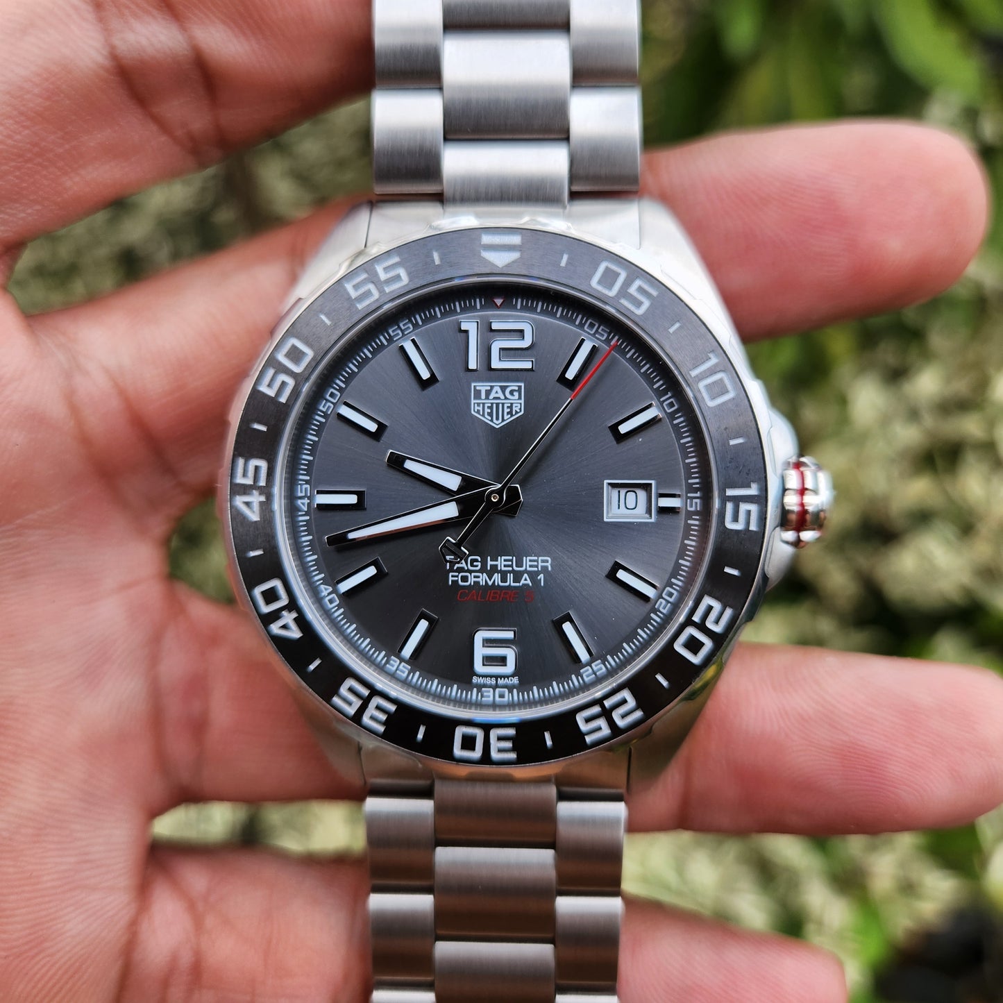 Tag Heuer F1 Date Calibre 5 Anthracite Grey Dial 43mm - Complete Set