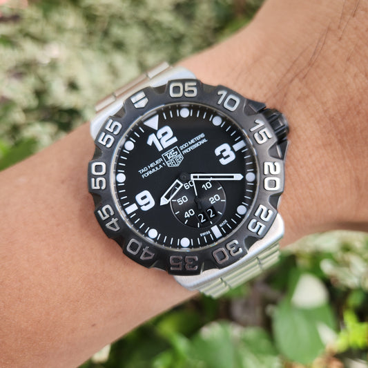 Tag Heuer F1 Grande Date Black Dial 44mm