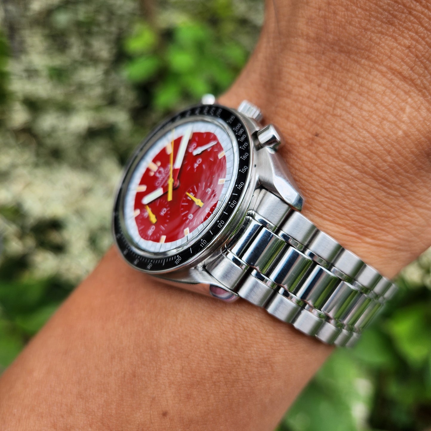 Omega Speedmaster Reduced Racing Chronograph Michael Schumacher Ferrari Red Dial Edition 39mm