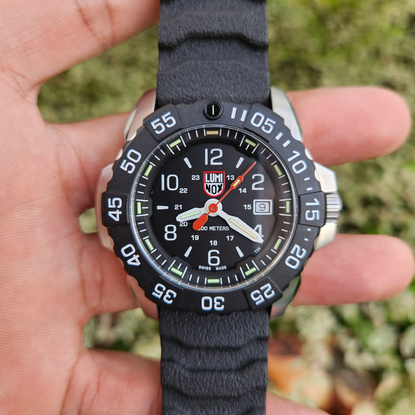 Luminox Carbonox RSC Navy Seal 45mm Black Dial - Complete Set
