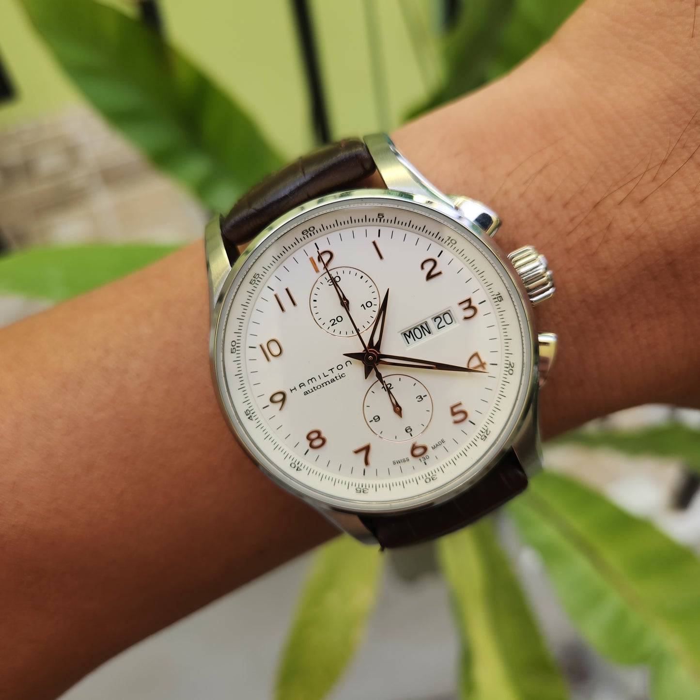 Hamilton Jazzmaster Maestro Auto Chrono in White Dial 45mm