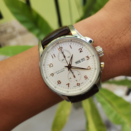 Hamilton Jazzmaster Maestro Auto Chrono in White Dial 45mm