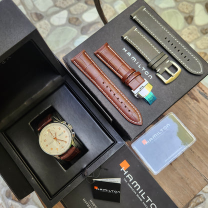 Hamilton Jazzmaster Maestro Auto Chrono in White Dial 45mm