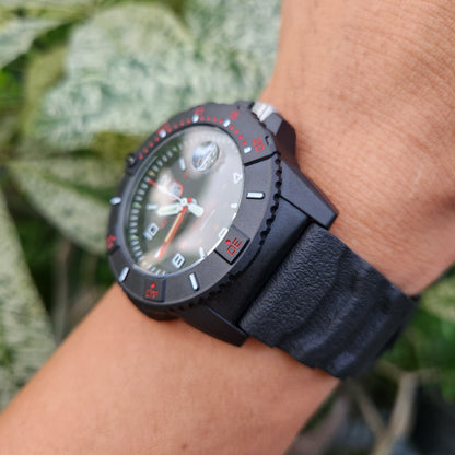 Luminox Carbonox Navy Seal Black Red Accent 45mm - Complete Set