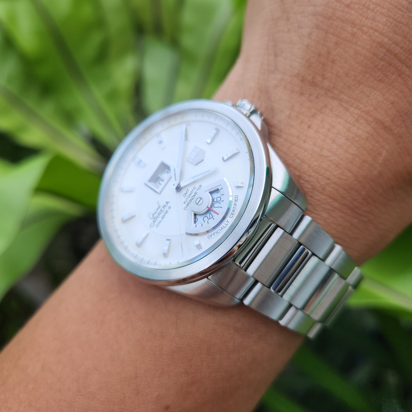 Tag Heuer Grand Carrera Calibre 8 Grande Date GMT Chronometer in Silver Dial 42.5mm - Complete Set