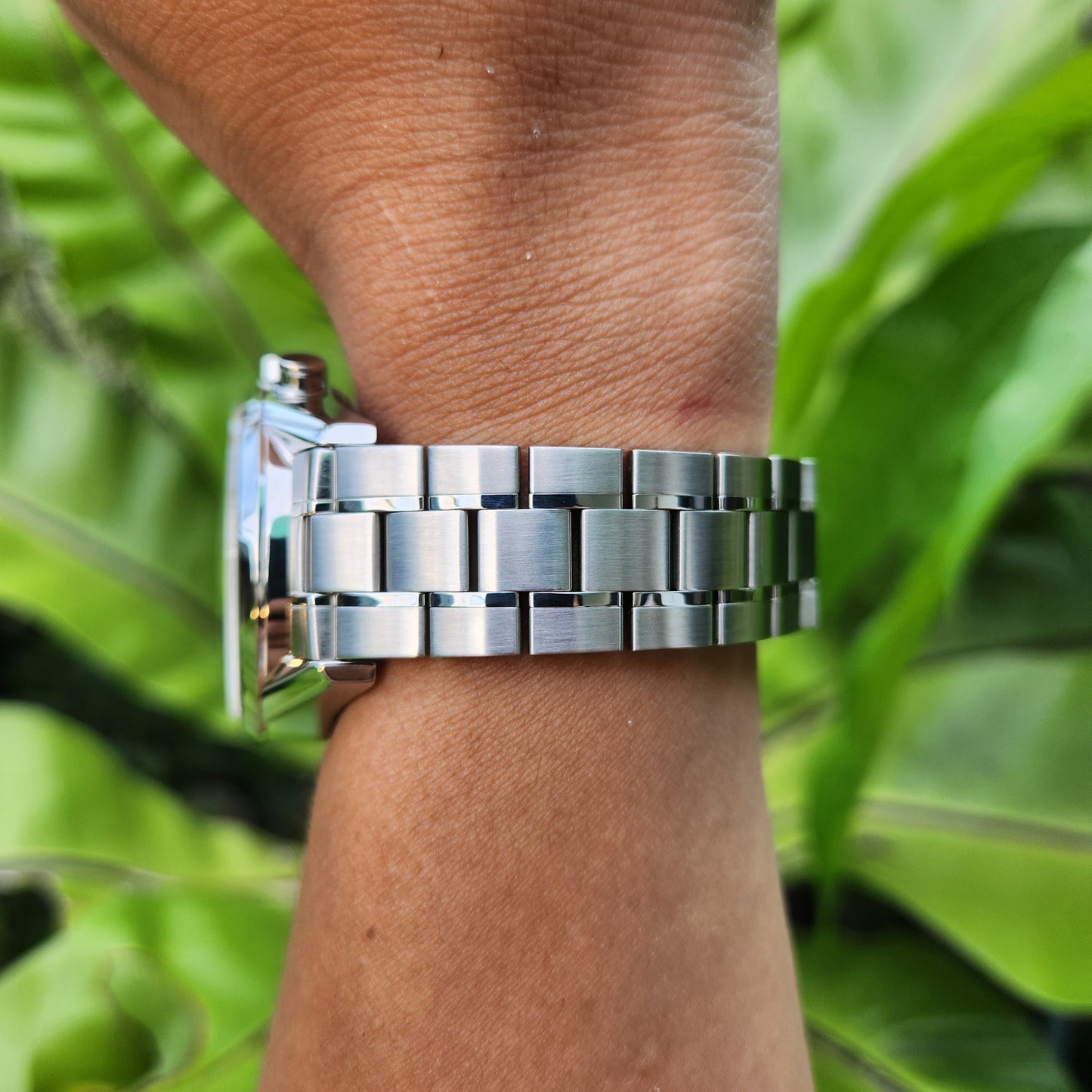 Tag Heuer Carrera Calibre 1887 Chronograph Steel Bezel in Silver Dial 41mm - Complete Set