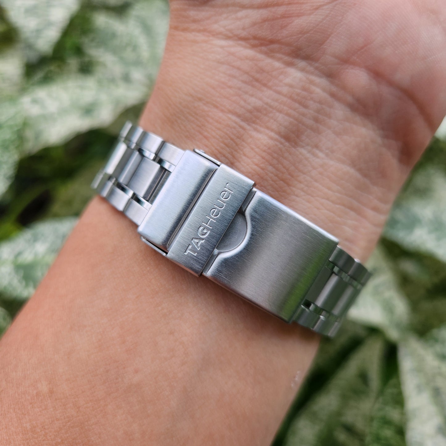 Tag Heuer Aquaracer Calibre 5 White/Silver Waffle Dial 39mm