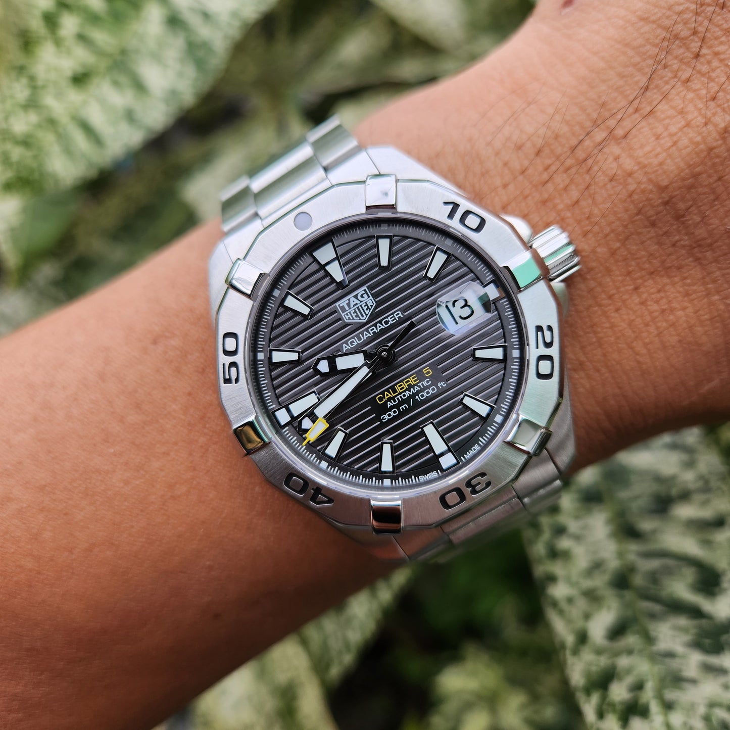 Tag Heuer Aquaracer Calibre 5 Steel Bezel in Lacquered Grey Striped Dial 41mm