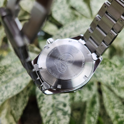 Tag Heuer Aquaracer Calibre 5 Steel Bezel in Lacquered Grey Striped Dial 41mm