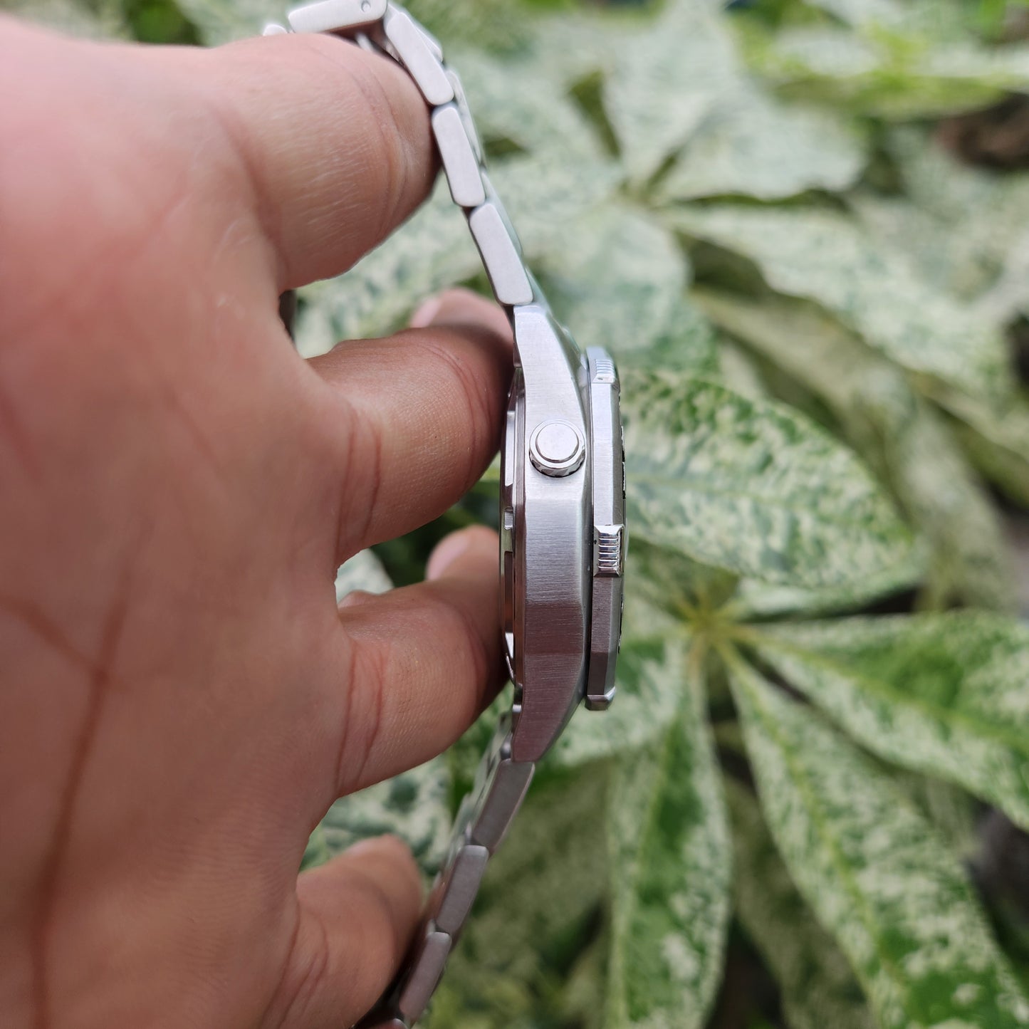 Tag Heuer Aquaracer Calibre 5 Black Engraved Stripes Dial 500M 43mm - Complete Set