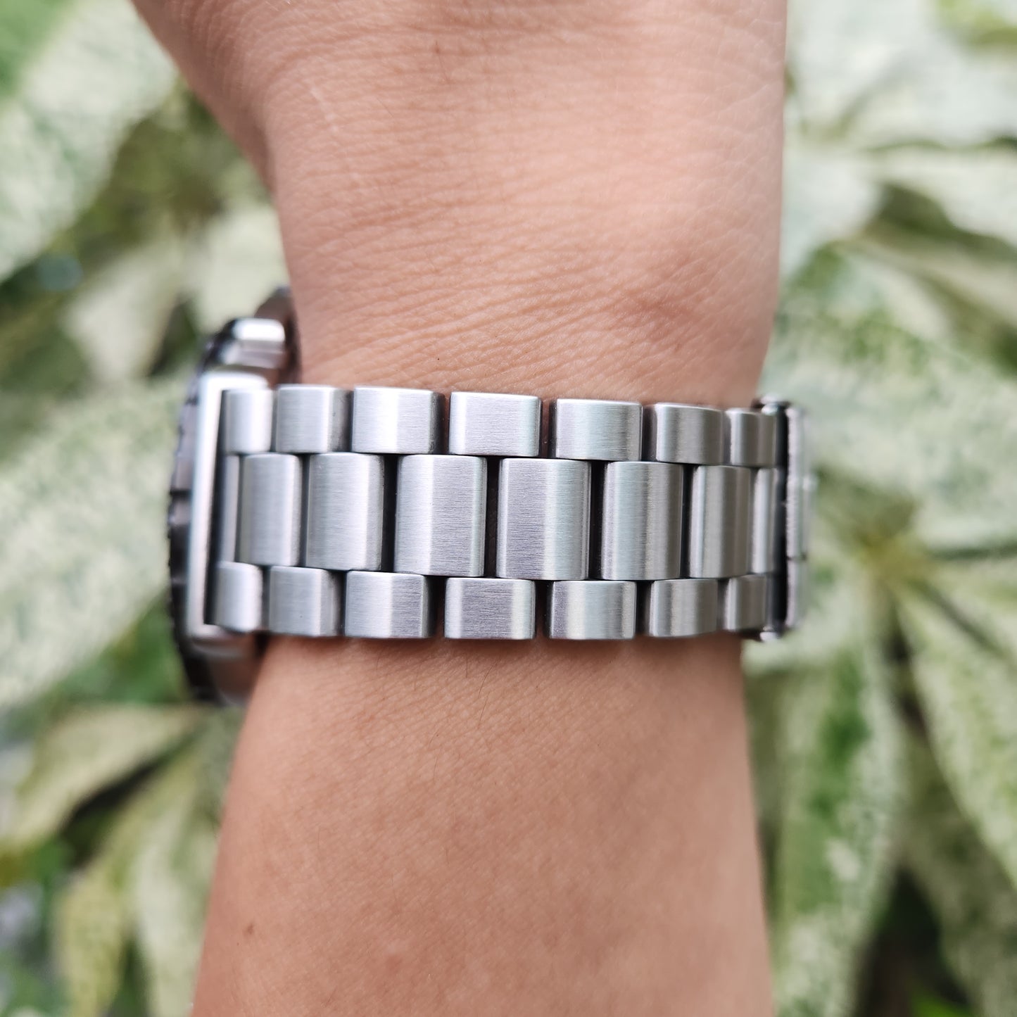 Tag Heuer F1 Chronograph Red Accents in Black Dial 42mm - Complete Set