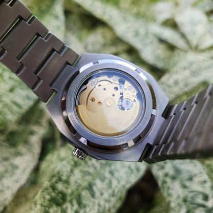 Citizen Zenshin Super Titanium Small Seconds 40.5mm in Textured Green Dial - Complete Set