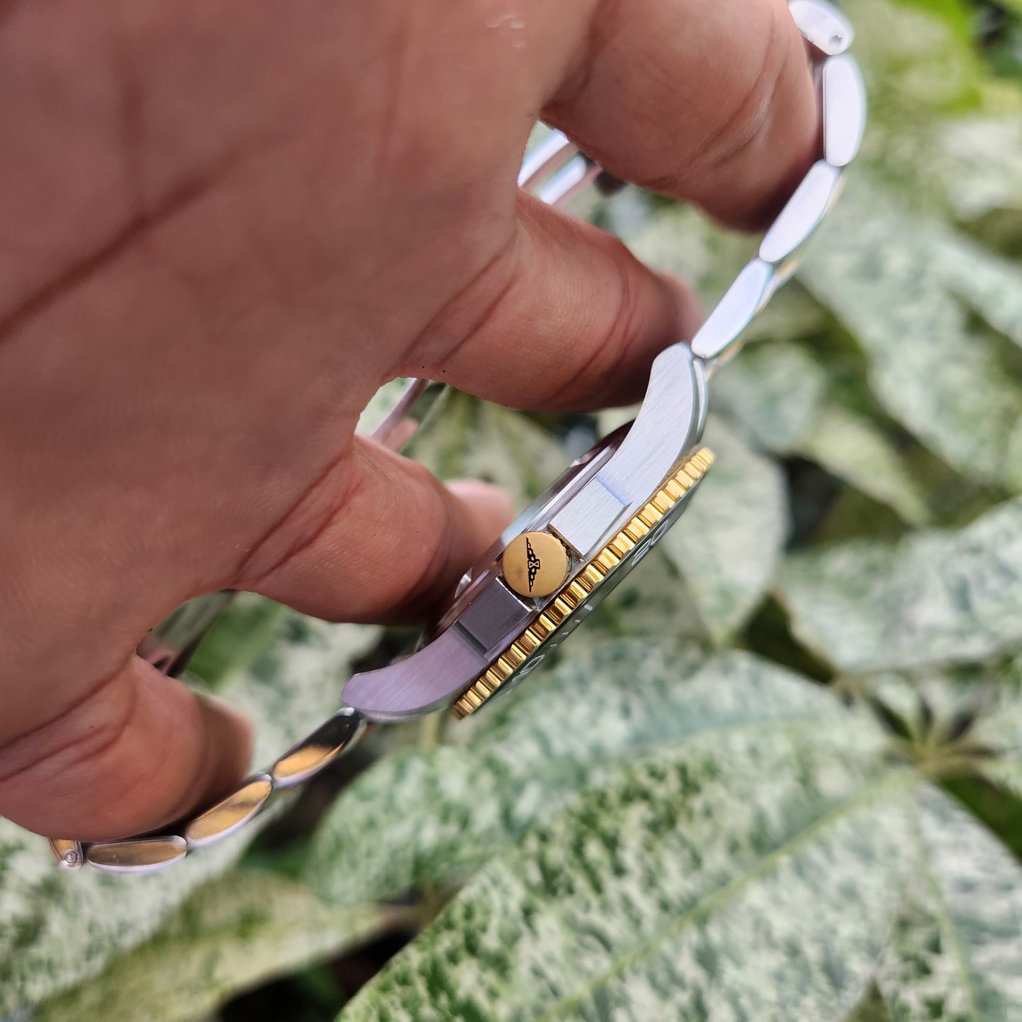 Longines HydroConquest Green Ceramic Bezel with Yellow Gold Accents in Green Matte Dial 41mm