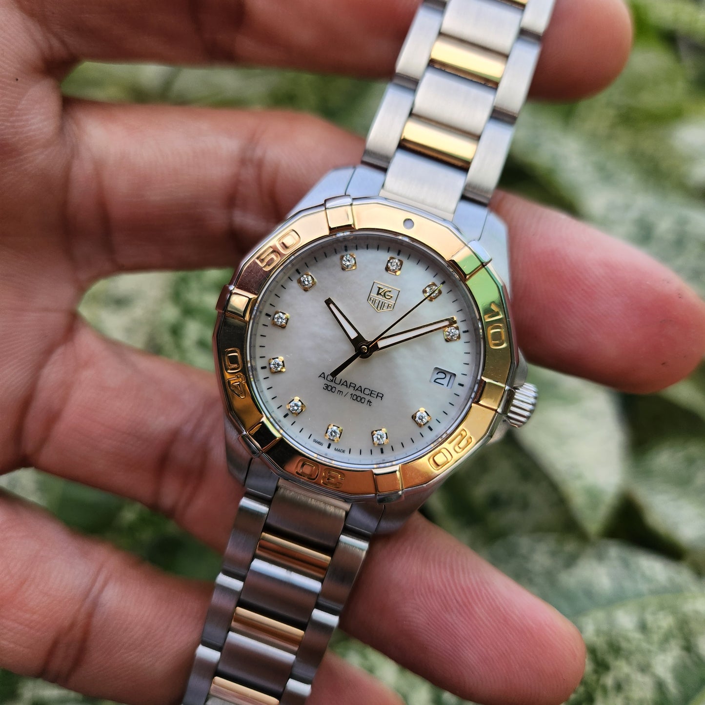 Tag Heuer Ladies Aquaracer Two-Tone Solid Gold 18k Bezel in Mother of Pearl White Dial with Diamonds 32mm