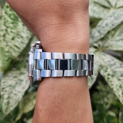 Tag Heuer F1 Chronograph Calibre 16 Day-Date Steel Bezel on Silver Dial 43mm - Complete Set