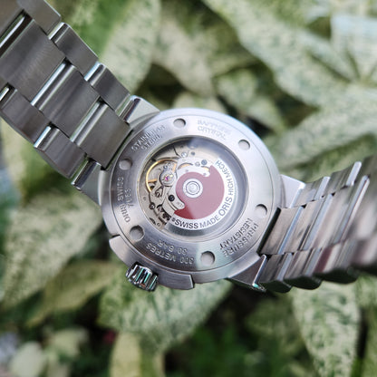 Oris Aquis Date Ceramic Matte Bezel in Black Dial 43mm - Complete Set