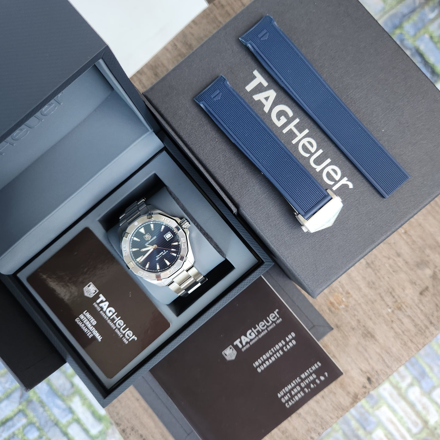 Tag Heuer Aquaracer Calibre 5 Steel Bezel in Blue Dial 41mm - Complete Set