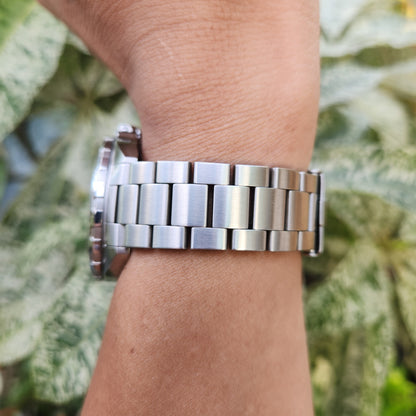 Tag Heuer F1 Calibre 5 Steel Bezel in Black Dial 41mm