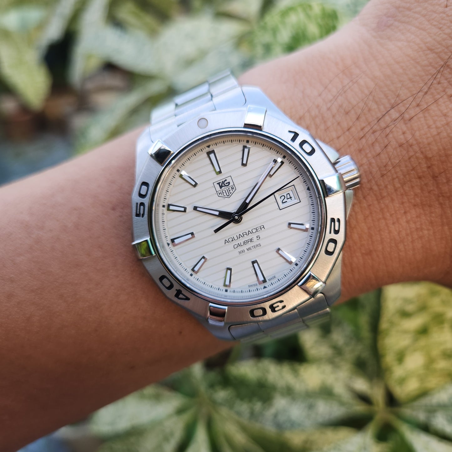 Tag Heuer Aquaracer Calibre 5 White/Silver Dial 41mm