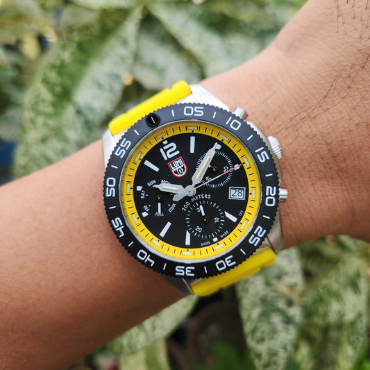 Luminox Pacific Diver Carbonox Chronograph 44mm Yellow Accent Dial - Complete Set (Brand New)
