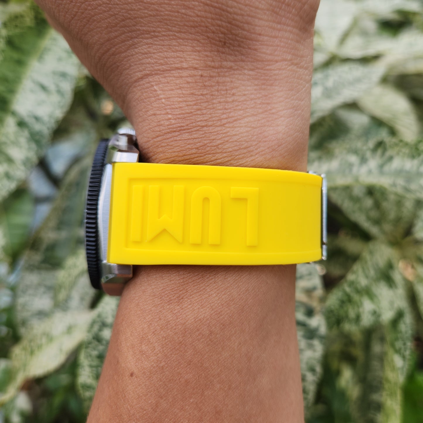 Luminox Pacific Diver Carbonox Chronograph 44mm Yellow Accent Dial - Complete Set (Brand New)