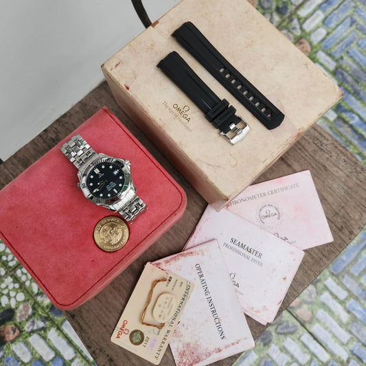 Omega Seamaster 300M Chronometer Diver Date Steel Bezel in Blue Wave Dial - Complete Set