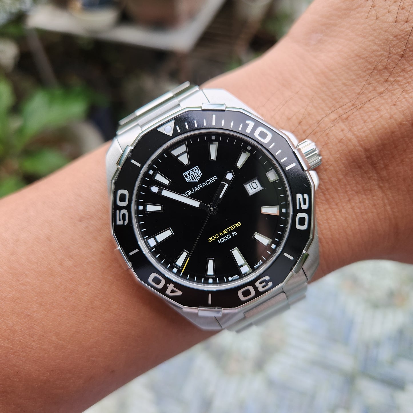 Tag Heuer Aquaracer 300M Steel Alu Bezel in Black Dial 43mm - Complete Set